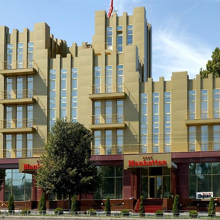 Manhattan Hotel & Restaurant Chisinau Ngoại thất bức ảnh
