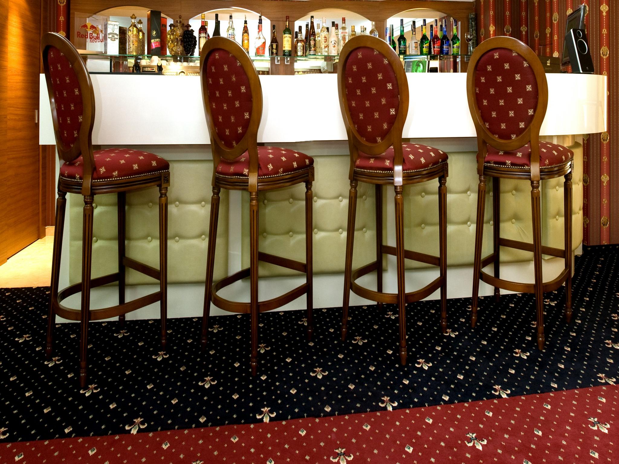 Manhattan Hotel & Restaurant Chisinau Ngoại thất bức ảnh