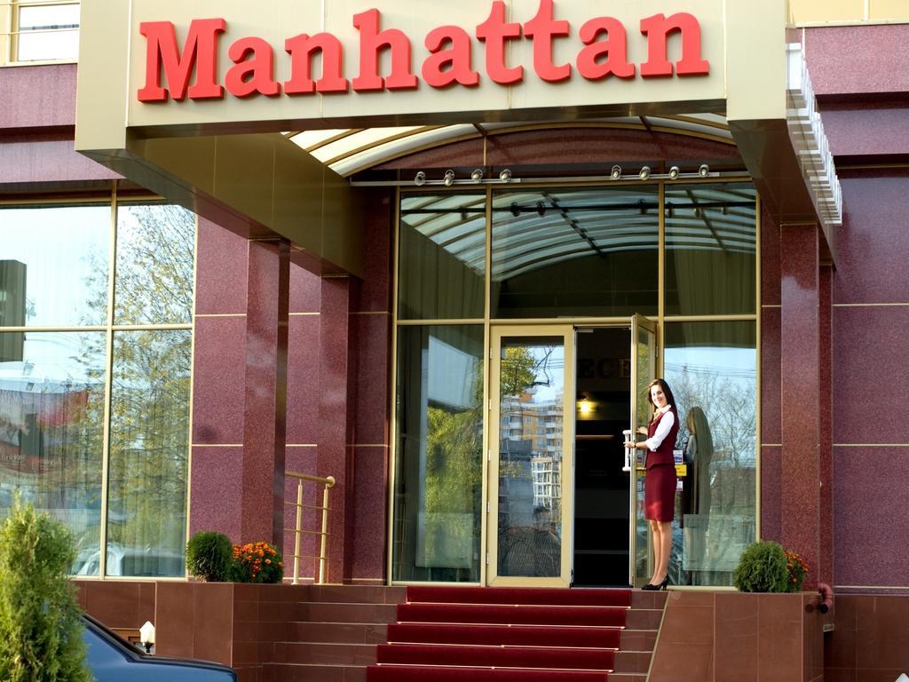 Manhattan Hotel & Restaurant Chisinau Ngoại thất bức ảnh