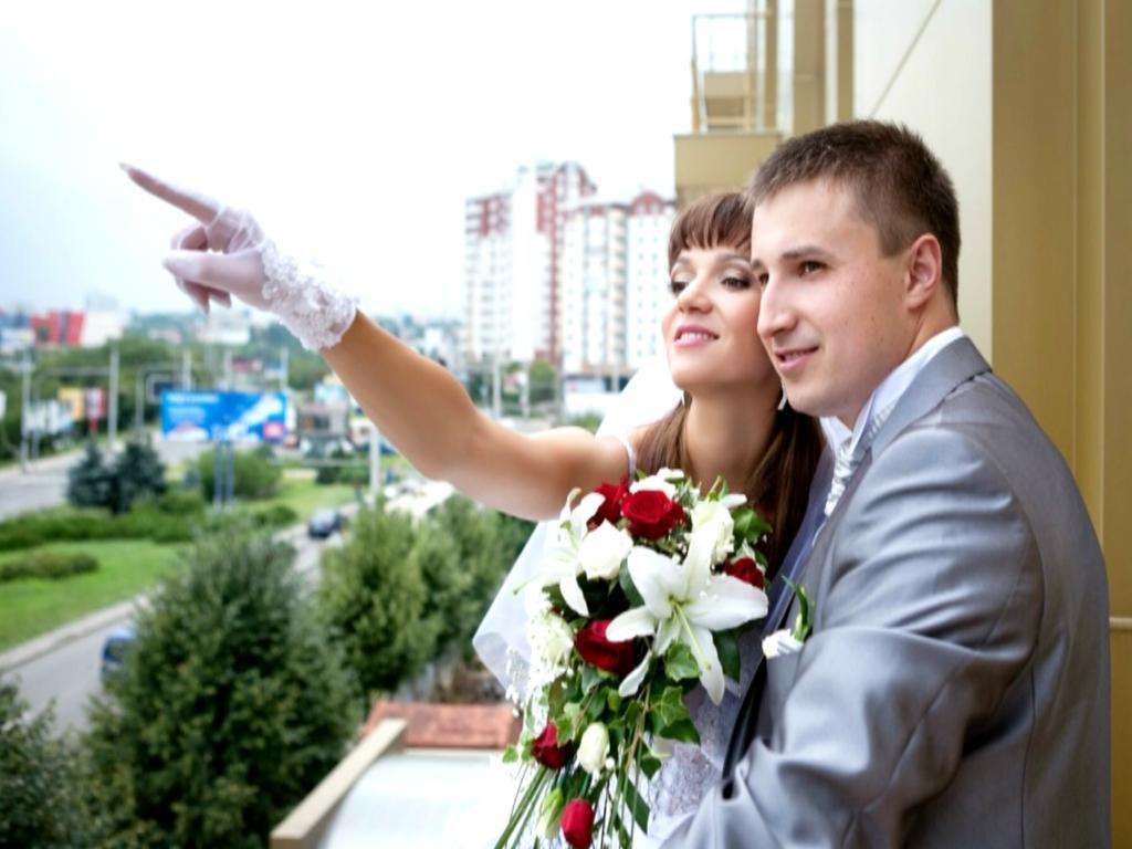 Manhattan Hotel & Restaurant Chisinau Ngoại thất bức ảnh